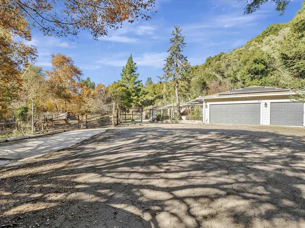 35650 Palomares Rd, Castro Valley, CA 94552