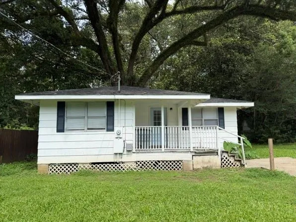 10375 Freeland Ave, Grand Bay, AL 36541