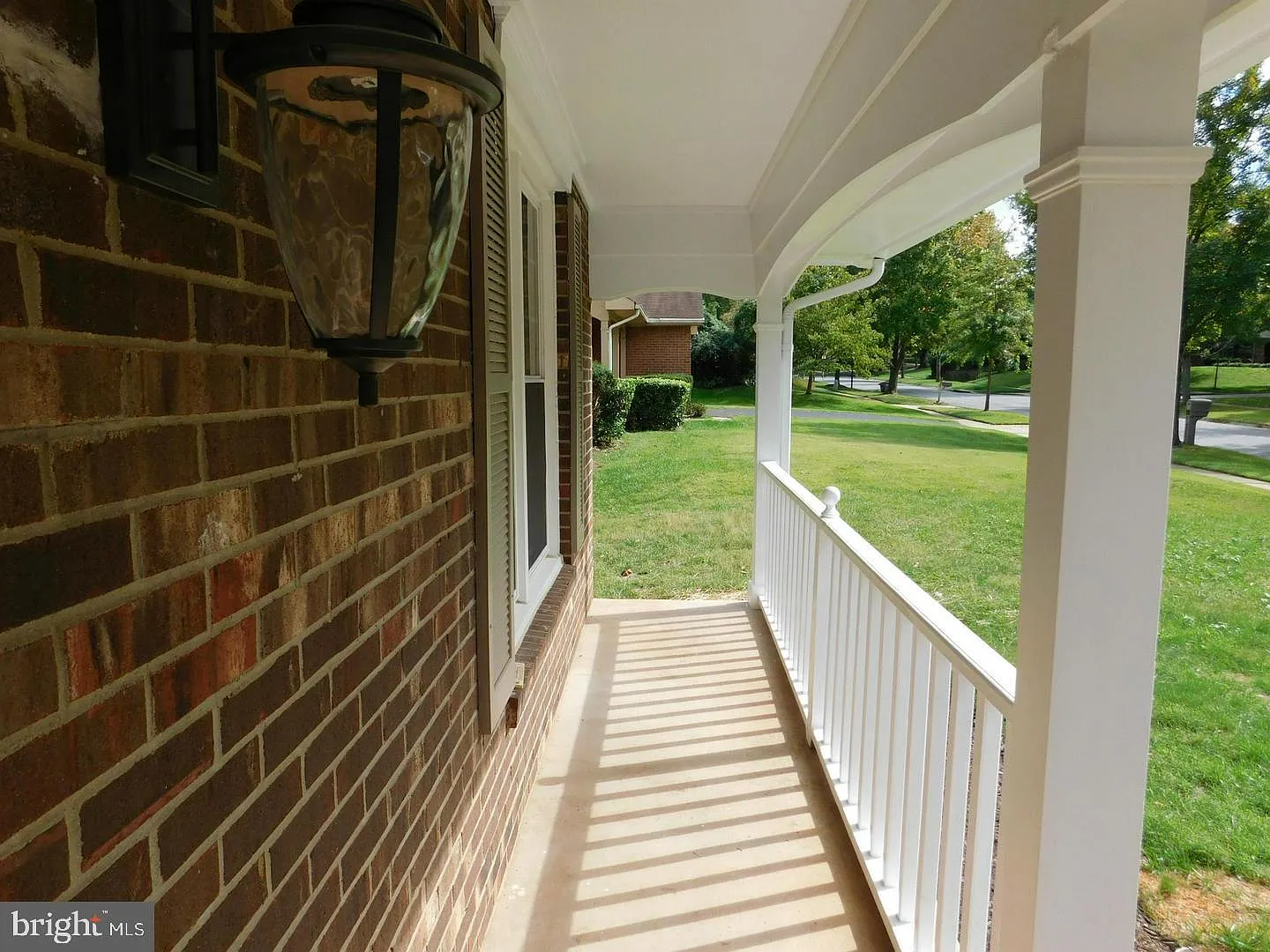4 bed, 3.5 bath, 3190 sqft, $4,200 — Photo 2