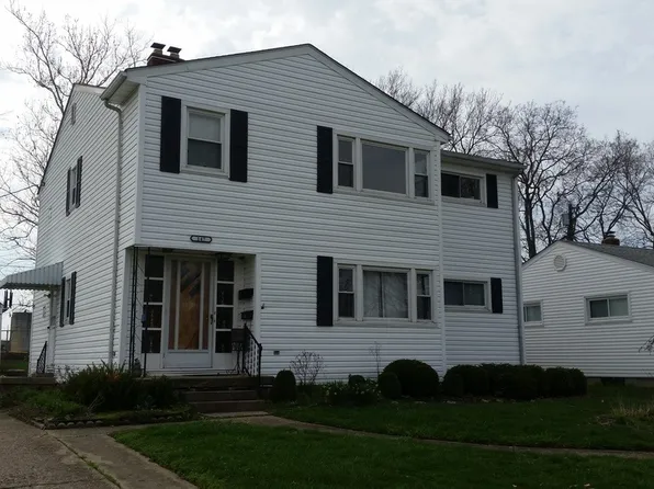 147 Gregory Ln, Hamilton, OH 45013