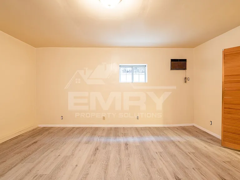 1125 S Evergreen Ave — Photo 12