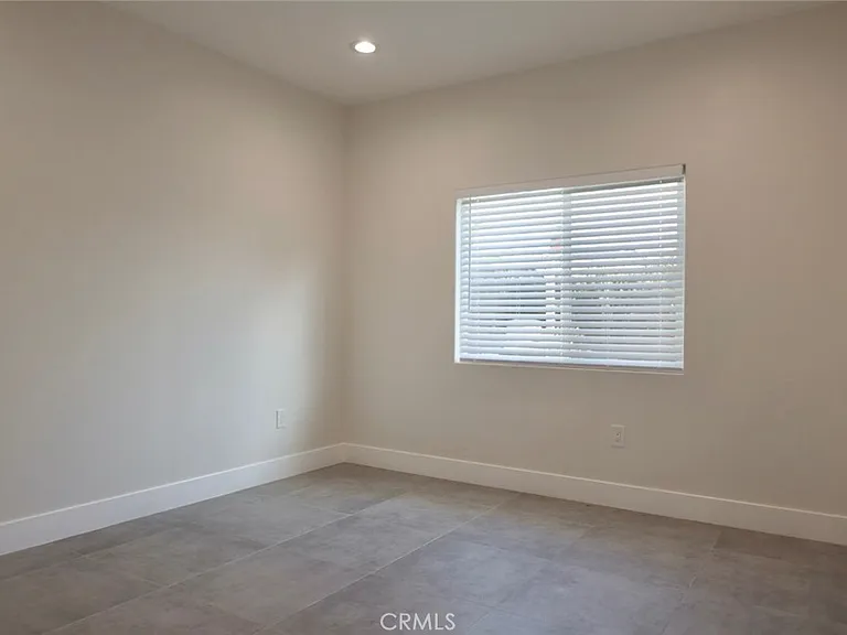 8171 Orangewood Ave — Photo 7