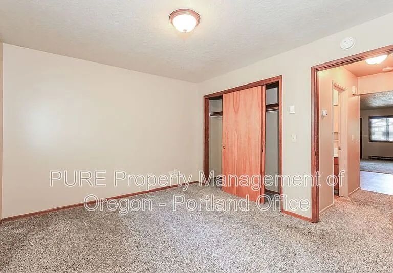 1135 SE 27th Ave — Photo 17