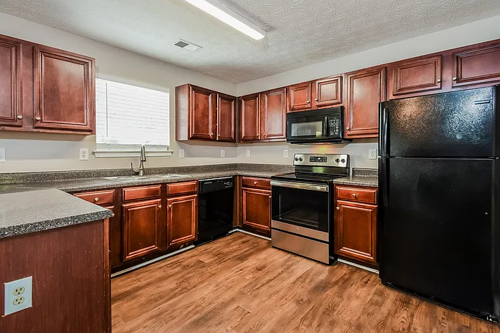 2427 Napa Valley Dr — Photo 8