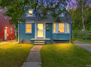 12909 Riad St, Grosse Pointe, MI 48224