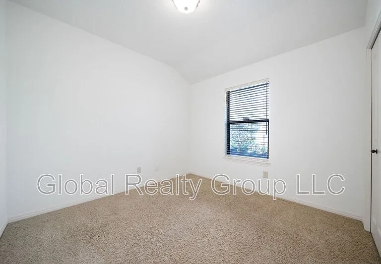 1634 Sunblossom Cir — Photo 12