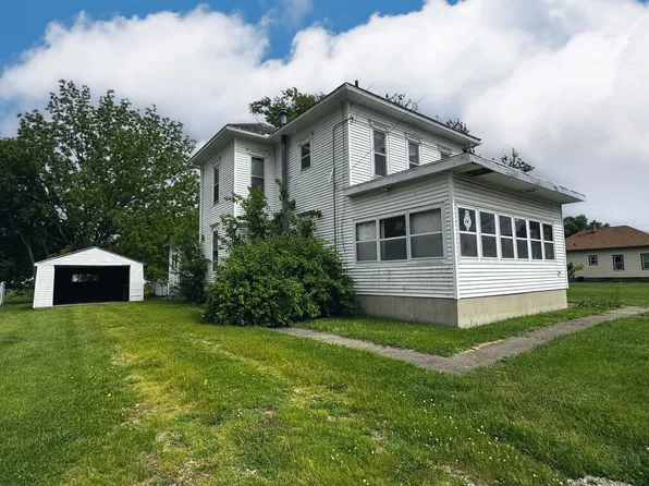 927 S Vermillion St, Streator, IL 61364