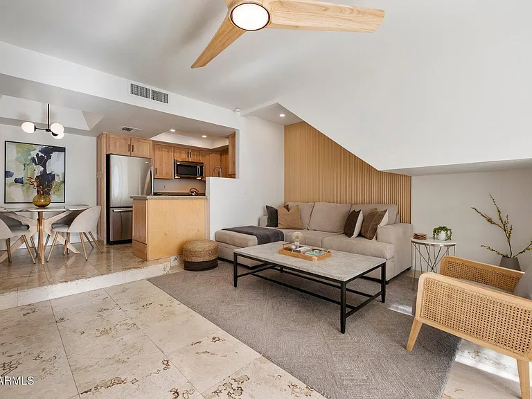 1820 E Morten Ave #117 — Photo 6