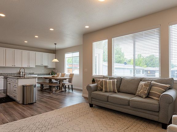 Kitchen and living room