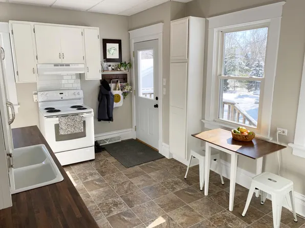 247 North St, Sun Prairie, WI 53590