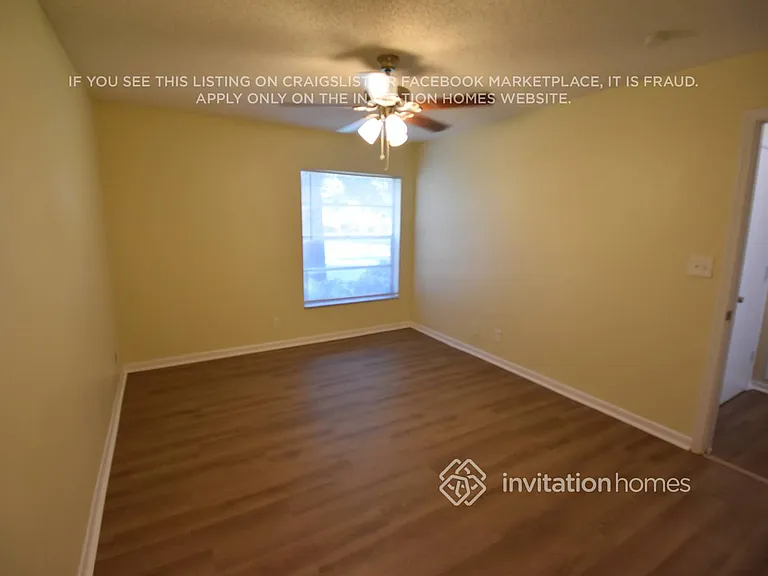 1185 NW 90th Ln — Photo 10
