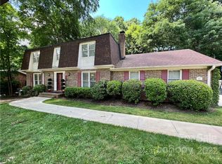 417 Beverly Cir, Charlotte, NC 28270