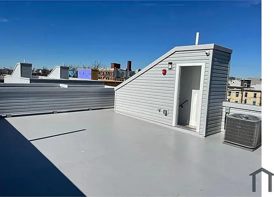 2041 N Reese St #3 — Photo 8