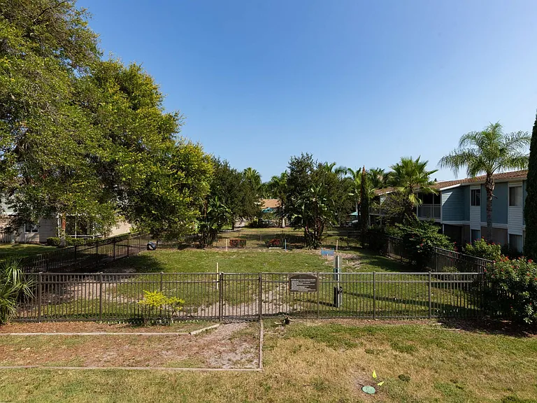 Cypress Winds Apartment Homes — Photo 20