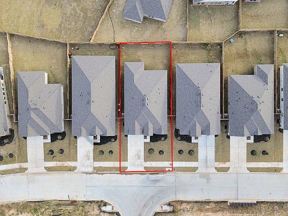 4th image of 2916 Cordova Hill Dr