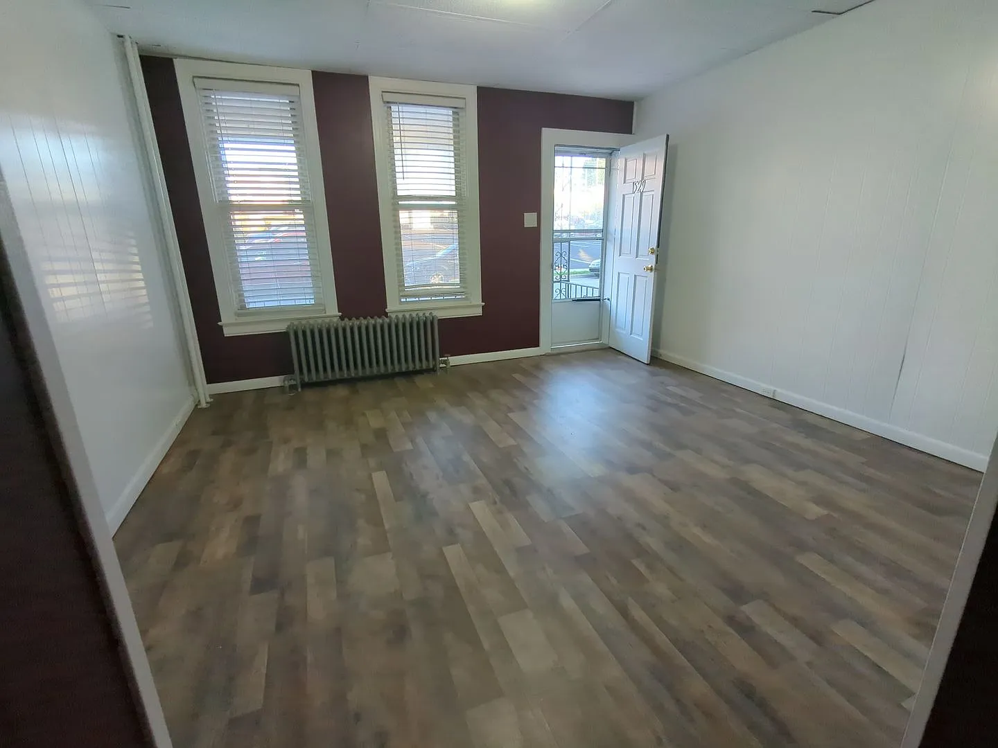 Recently renovated 4/5 Bedroom house in West York School District — Photo 3