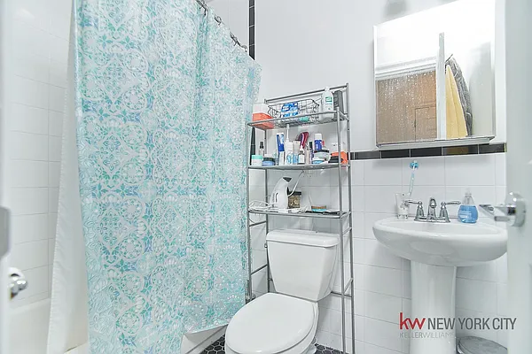 Rented by Keller Williams NYC | media 15