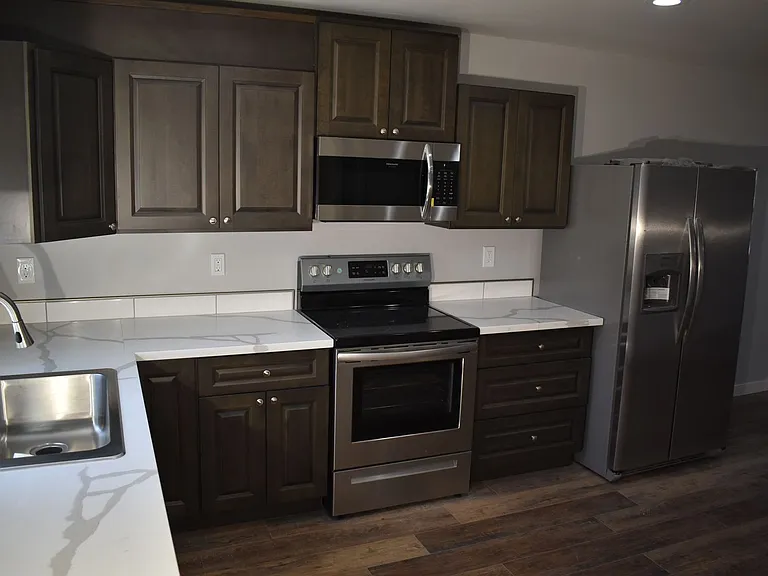 A St Townhomes — Photo 4