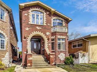 7502 W Ainslie St, Harwood Heights, IL 60706