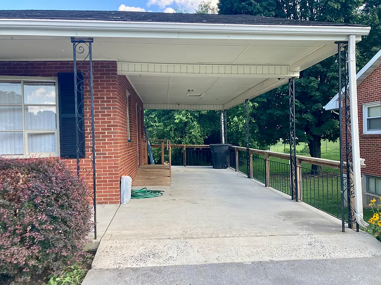 537 Water Oak Rd — Photo 4