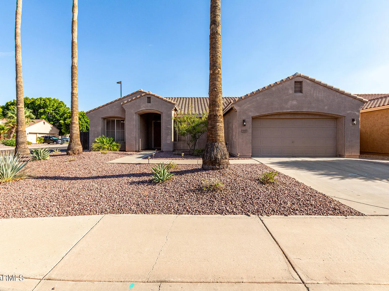 3 bed, 2.0 bath, 1820 sqft, $2,800 — Photo 1