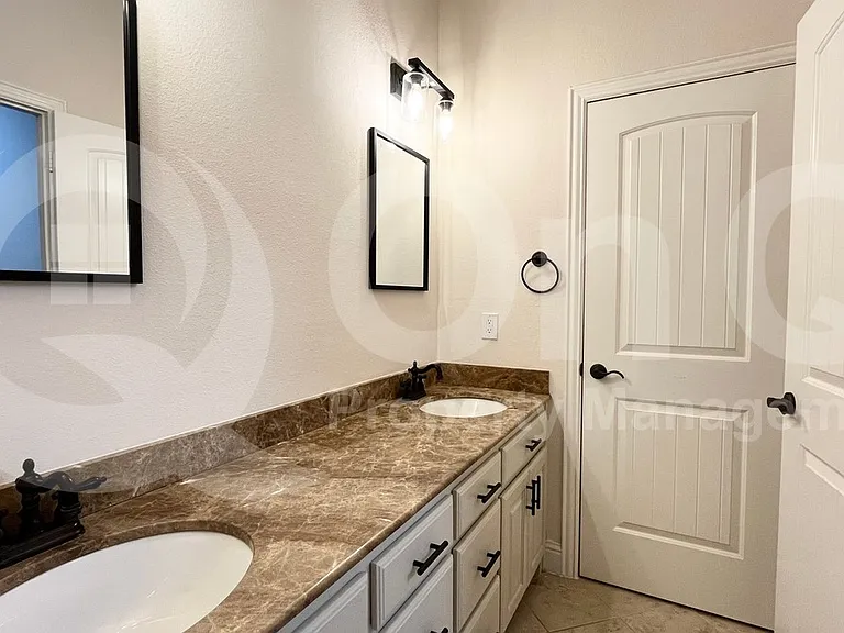2209 Kirby St — Photo 17