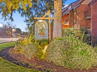 42 N Main St APT 78, West Hartford, CT 06107