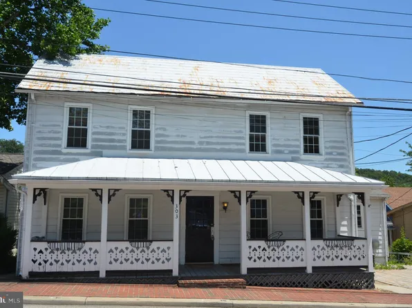 303 Commerce St #C, Occoquan, VA 22125
