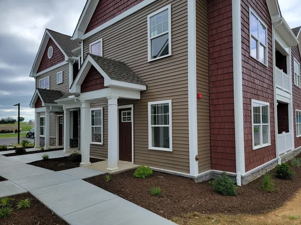 11 Yacht Ave, Stevens, PA