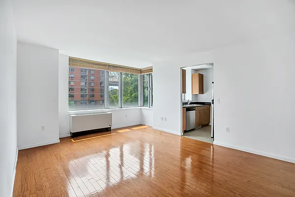 Rented by Compass | media 10