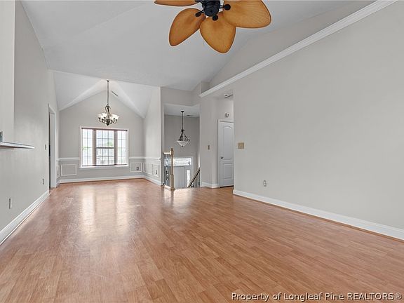 4th image of 109 Canyon Ct