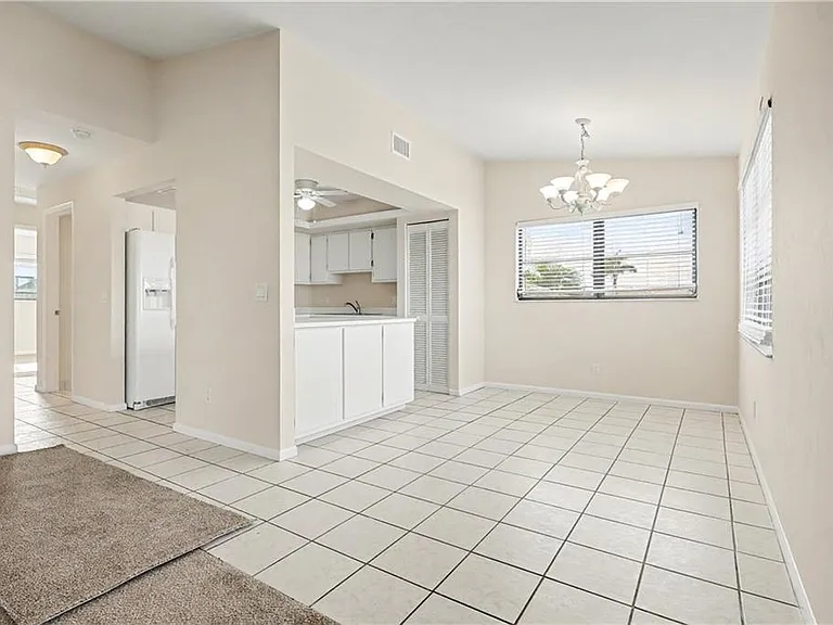 4528 SE 5th Pl #8A — Photo 8