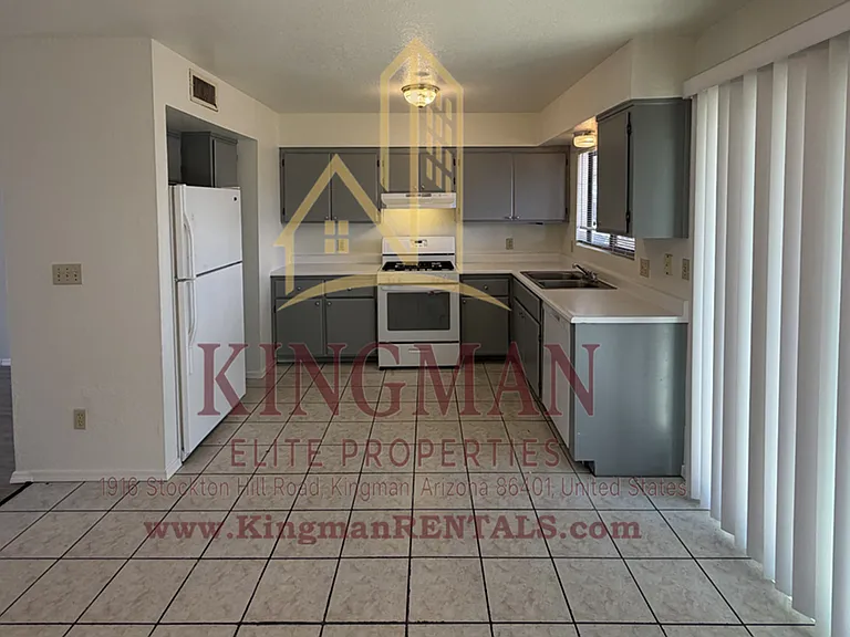 2985 E McVicar Ave — Photo 8