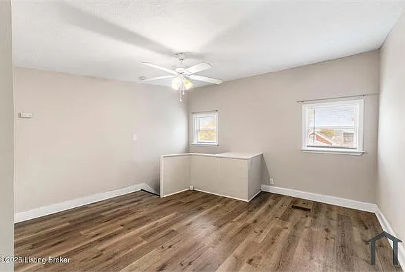 408 Dr W J Hodge St #J — Photo 25