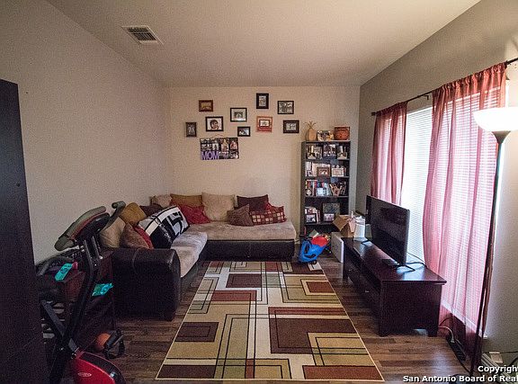 5th image of 15714 Knollcliff