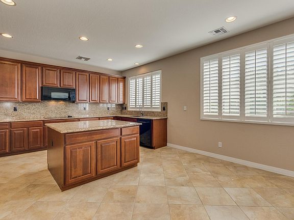 5th image of 5035 W Lariat Ln