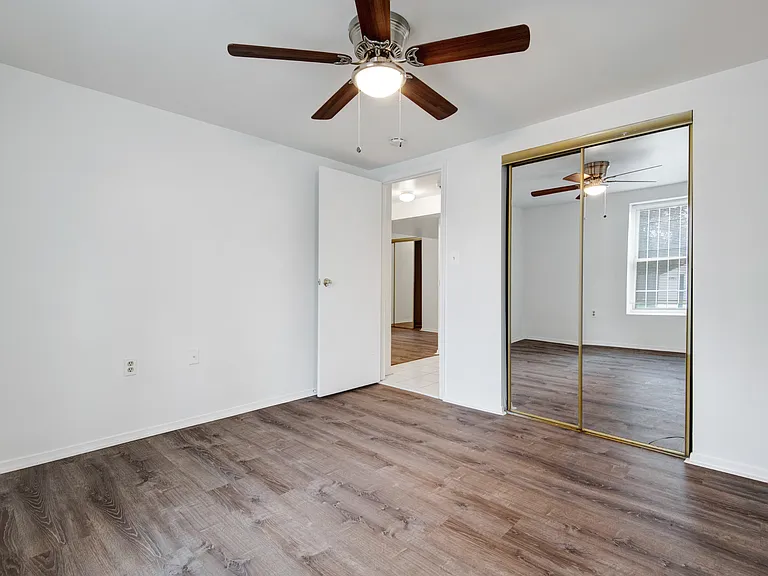 2705 24th St NE — Photo 12
