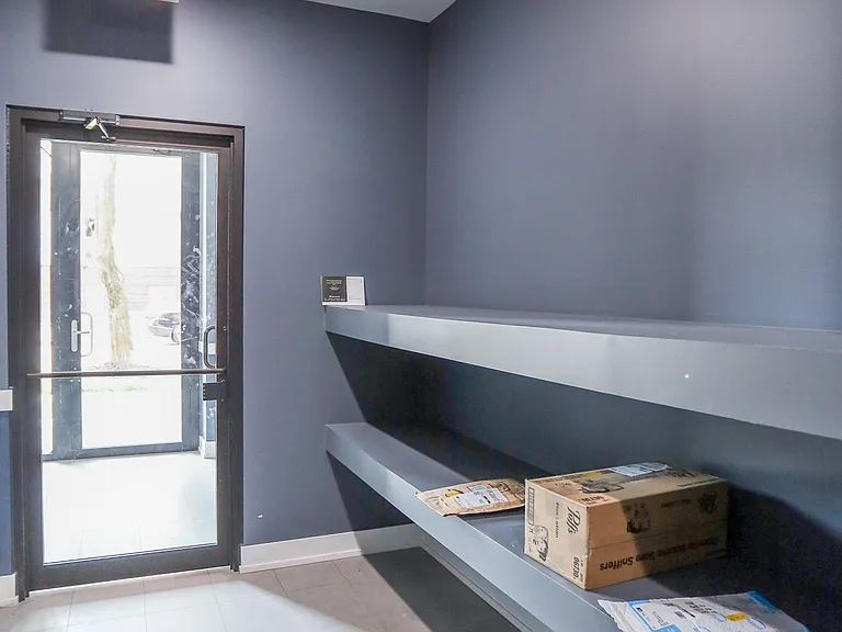 2402 W Carmen Ave #201 — Photo 10