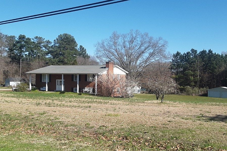 2nd image of 315 Peachtree Rd
