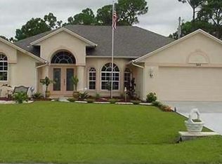 944 SW South Globe Ave, Port Saint Lucie, FL 34953