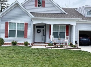1361 Auburn Hill Dr, Chesapeake, VA 23320