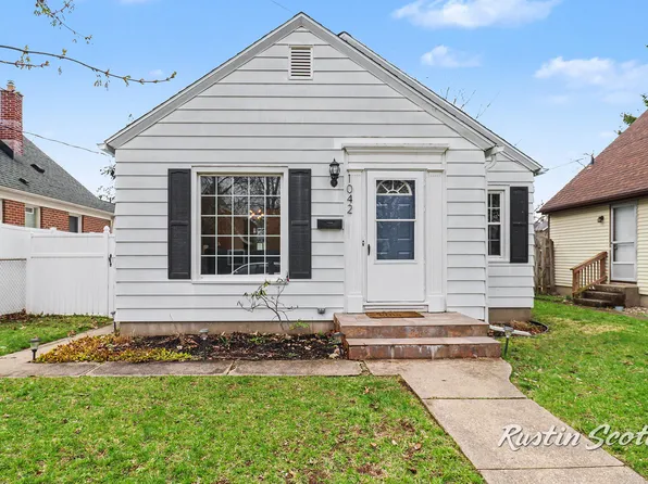 1042 Hazen St SE, Grand Rapids, MI 49507