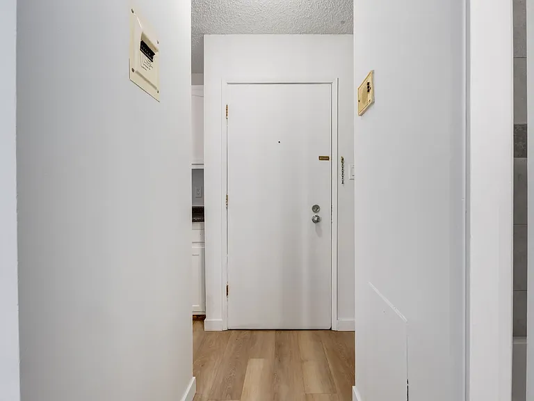 510 21st Ave SW — Photo 17