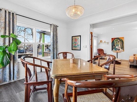 4th image of 710 Rennie St