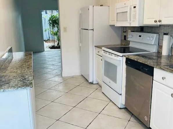 2837 NE 30th St APT 2, Fort Lauderdale, FL 33306