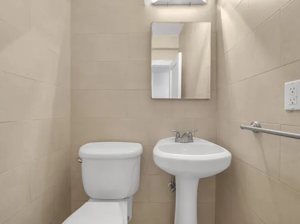 41 Park Avenue image 8 of 9