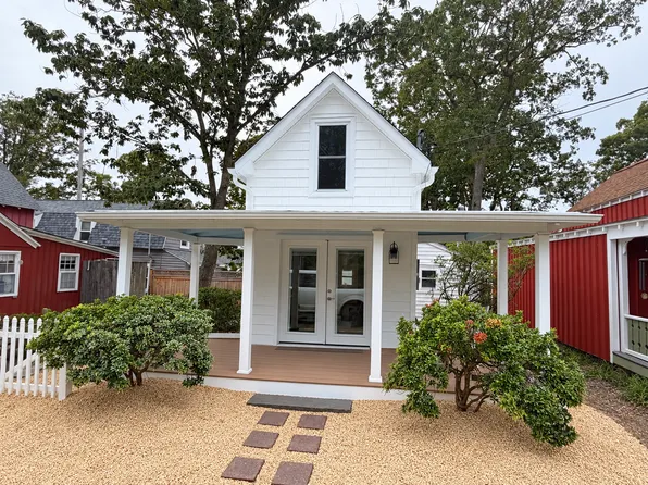 16 Camp Walk, Island Heights, NJ 08732