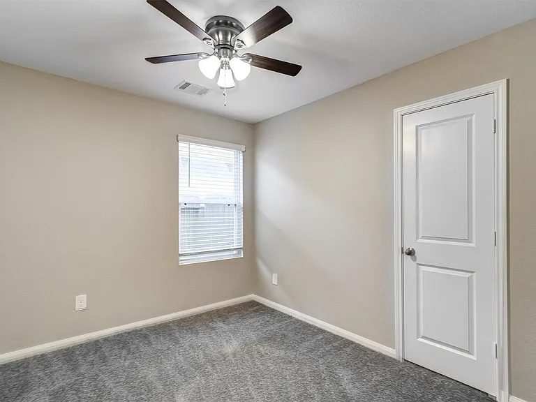 16428 Jasmine Marie Pl — Photo 10