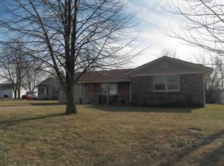 116 Straford Ct, Decatur, IN 46733