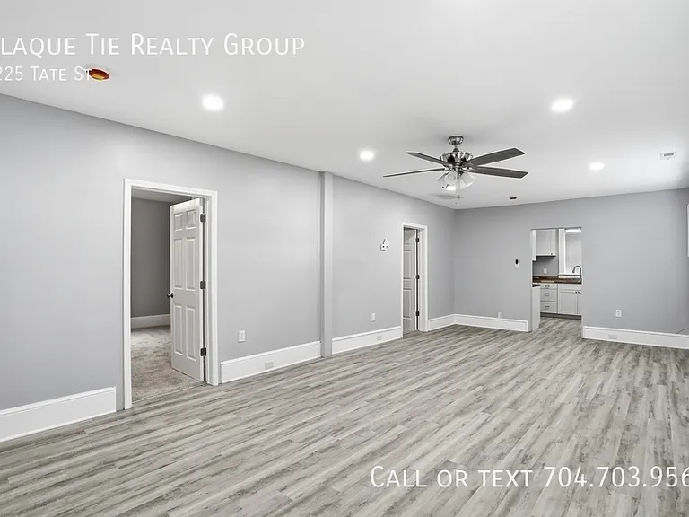 2225 Tate St — Photo 6